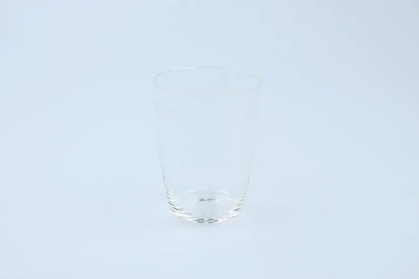 Wasserglas - Gral Kreuzschliff