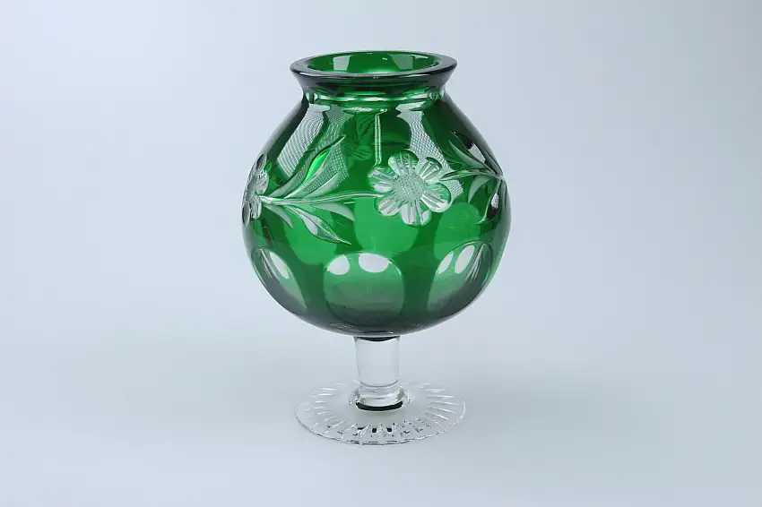 Pokal schwer Smaragdgrün Blumenschliff - Unbekannter Hersteller Überfang