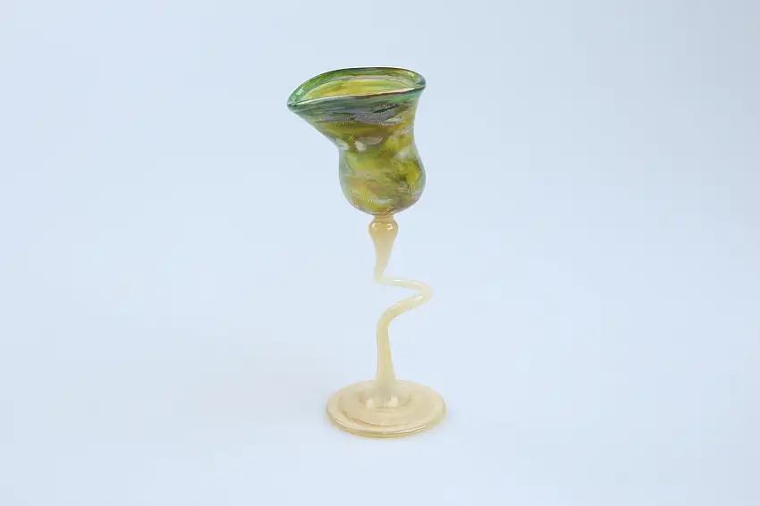 Künstler Vase Glas grün UNIKAT - Unbekannter Hersteller Mundgeblasenes